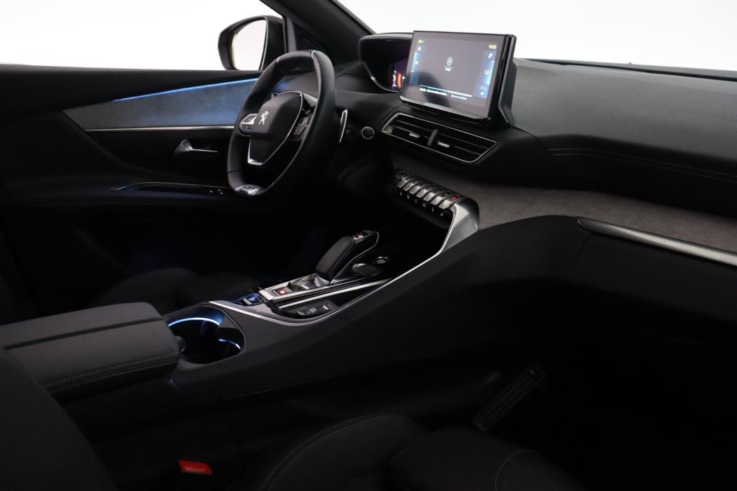 PEUGEOT 3008 2023