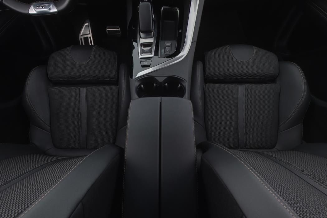 PEUGEOT 3008 2023