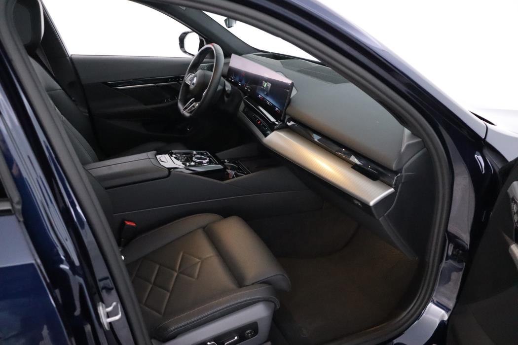 BMW I5 M60 2025