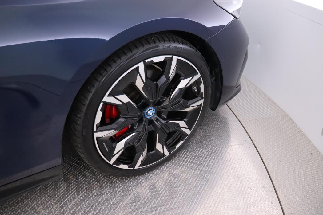 BMW I5 M60 2025