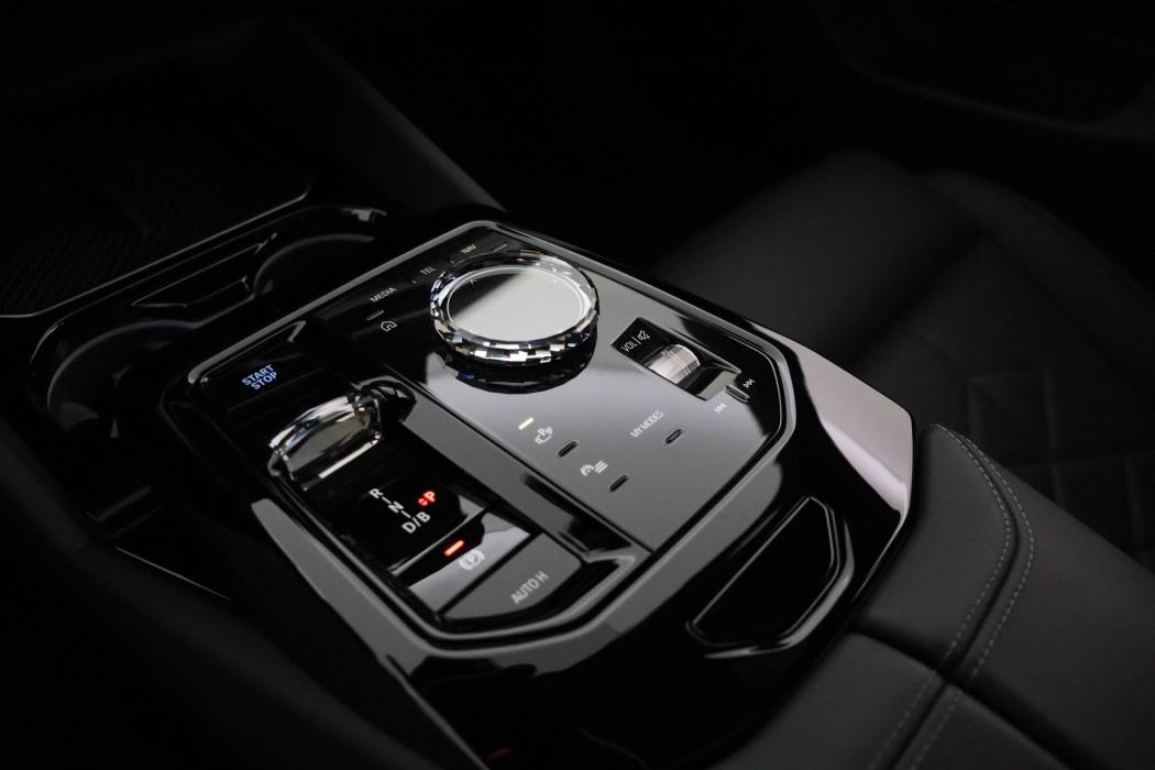 BMW I5 M60 2025
