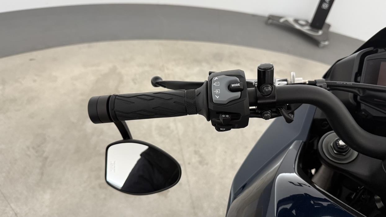 SUZUKI GSX-S 2020