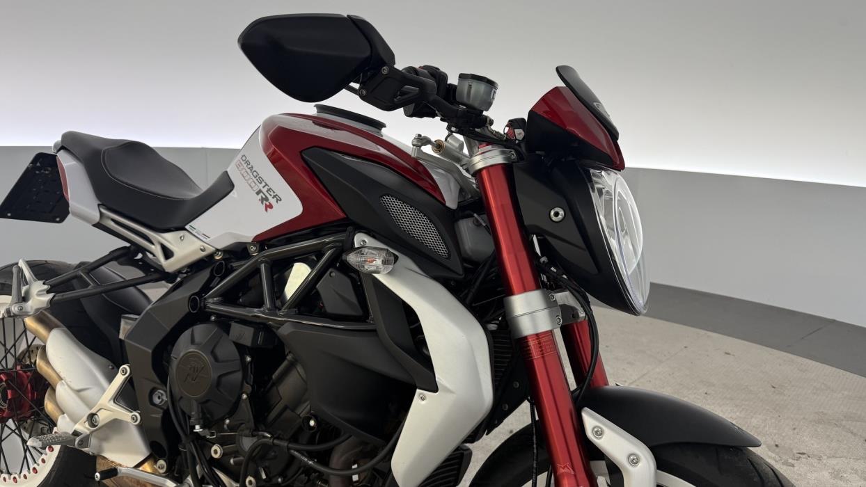 MV AGUSTA Brutale 2016