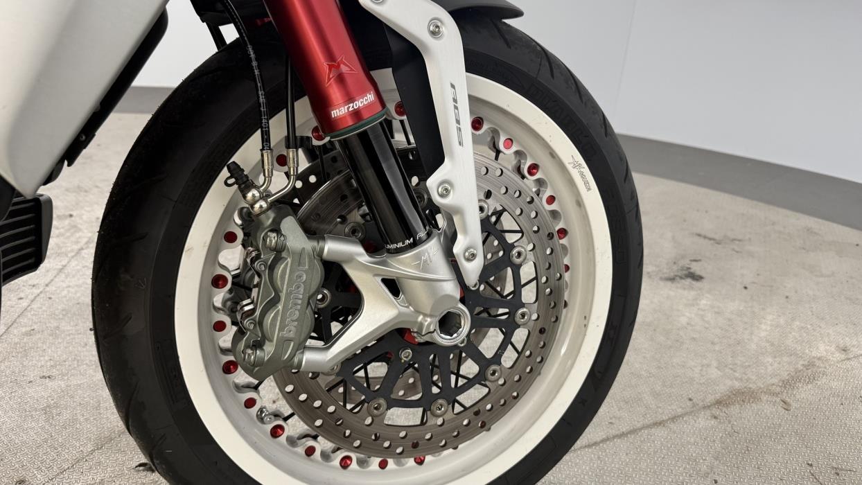 MV AGUSTA Brutale 2016