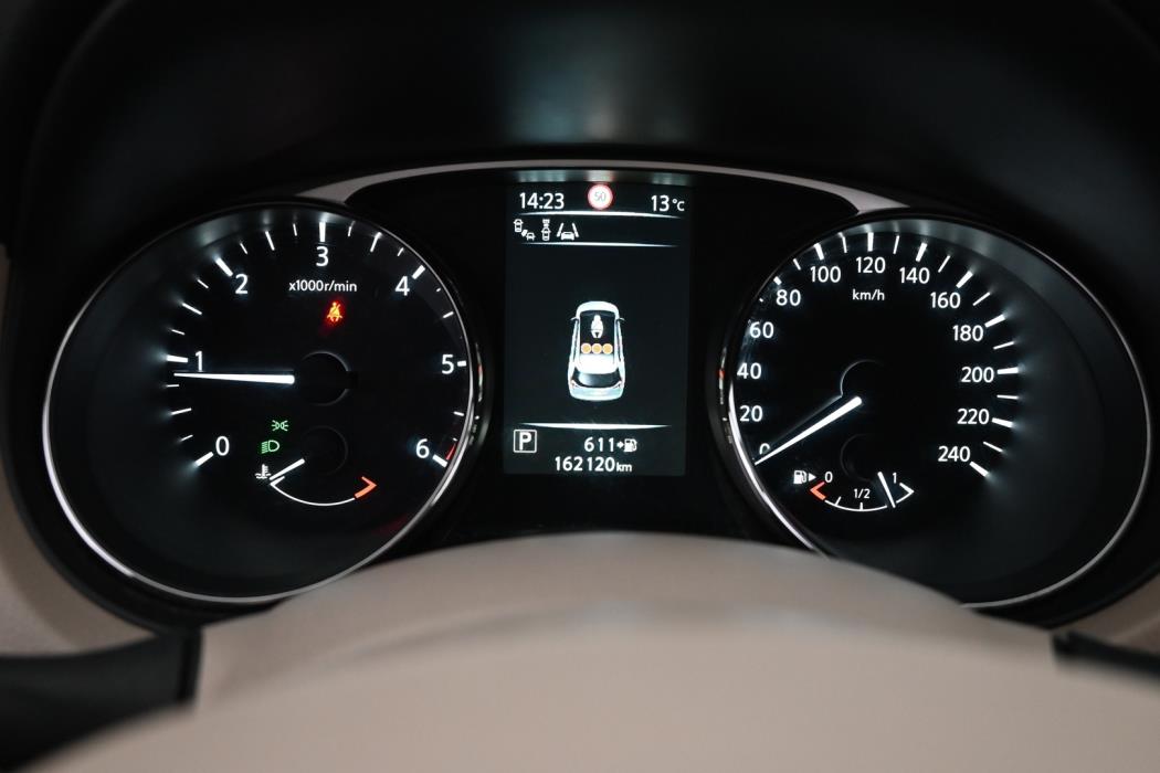 NISSAN X-Trail 2015
