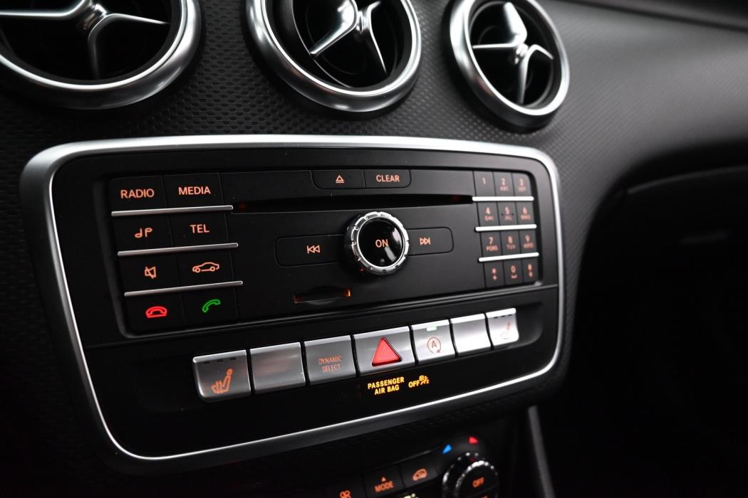 MERCEDES-BENZ A 2018