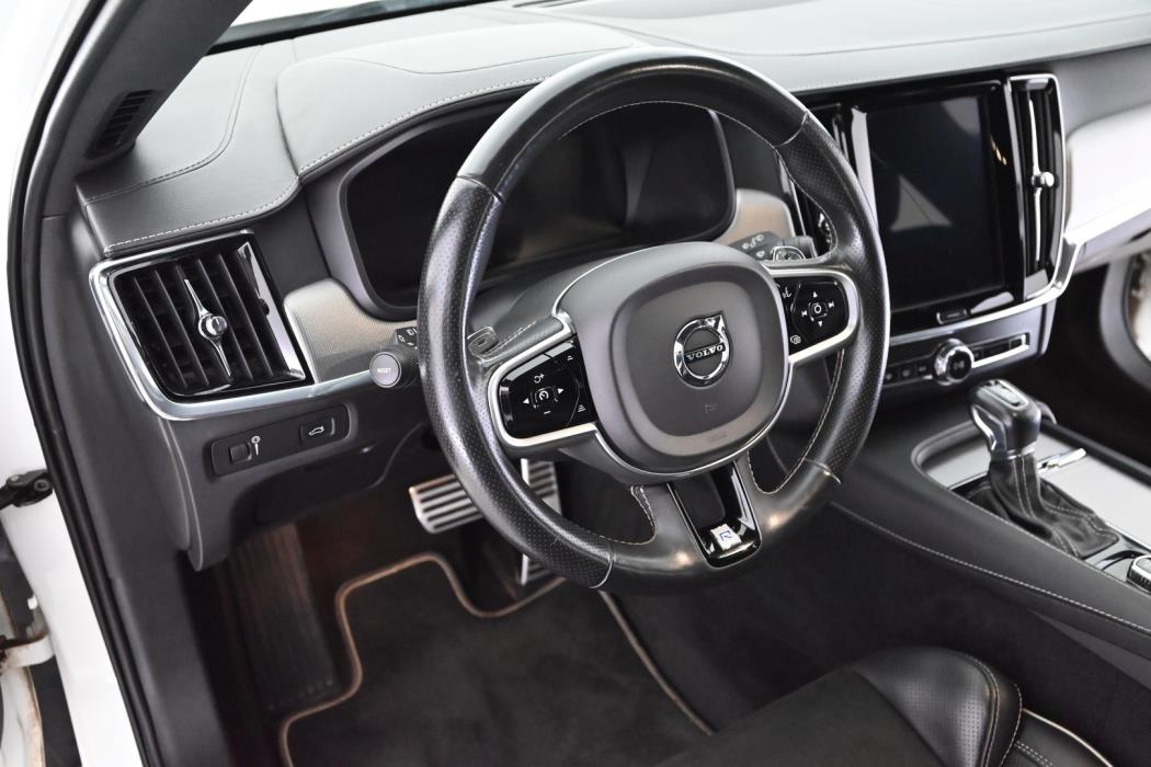 VOLVO V90 2019