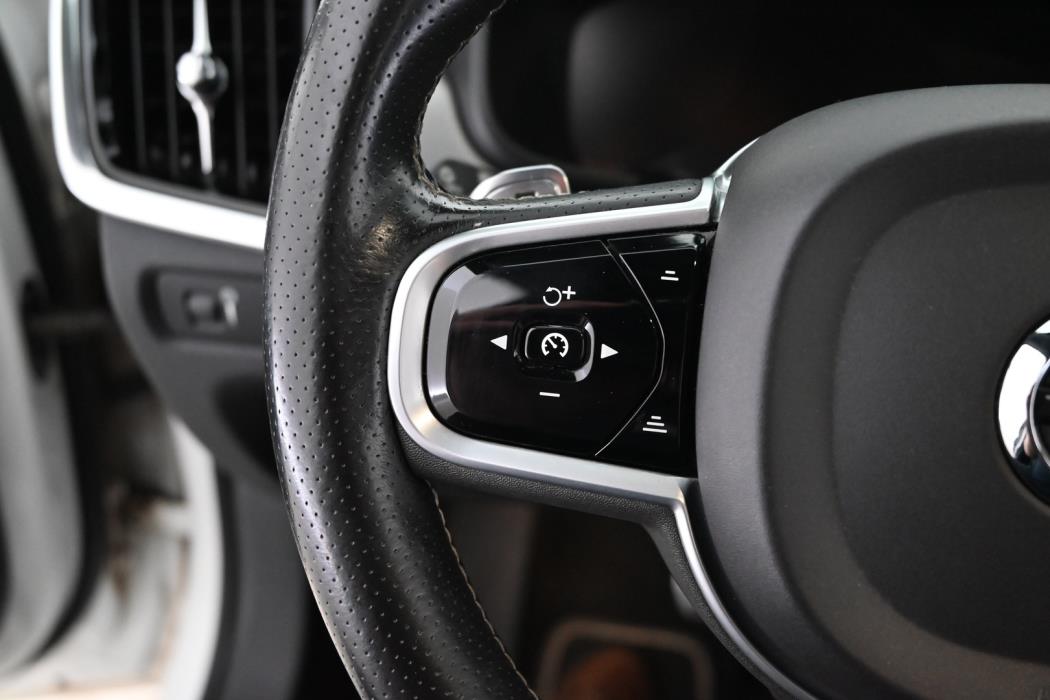 VOLVO V90 2019