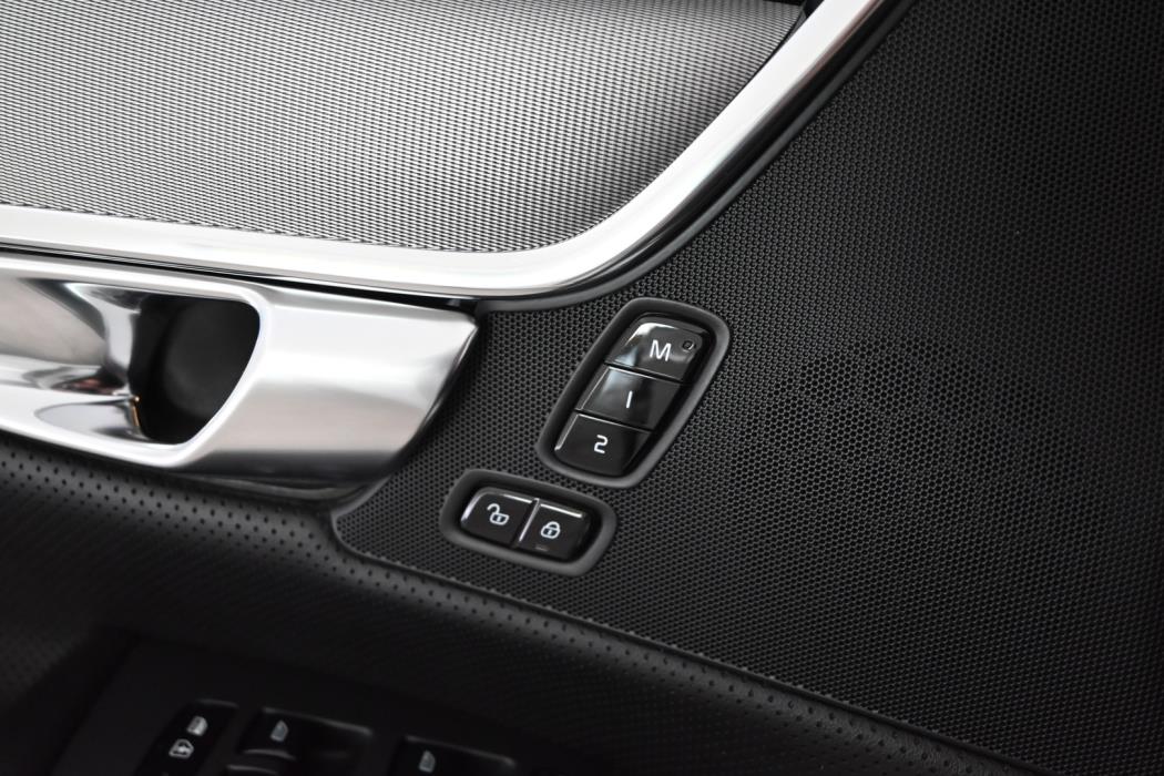 VOLVO V90 2019