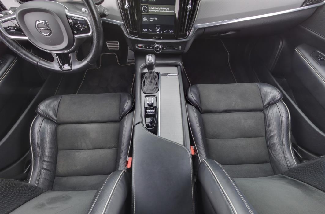 VOLVO V90 2019