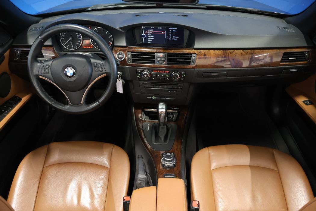 BMW 320 2010
