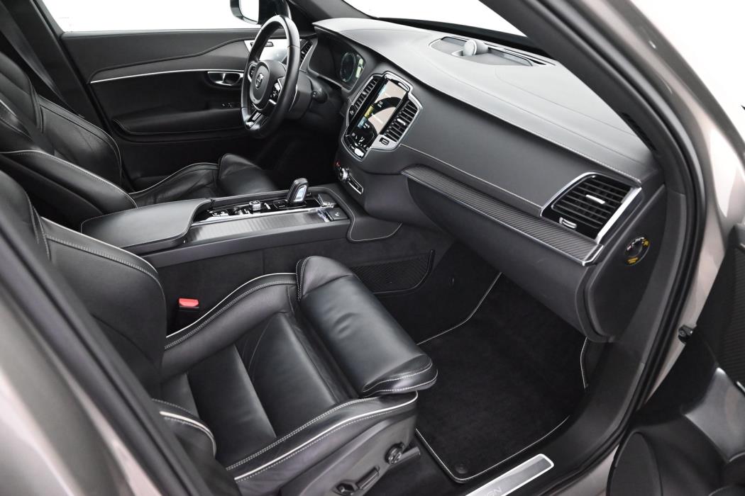 VOLVO XC90 2019