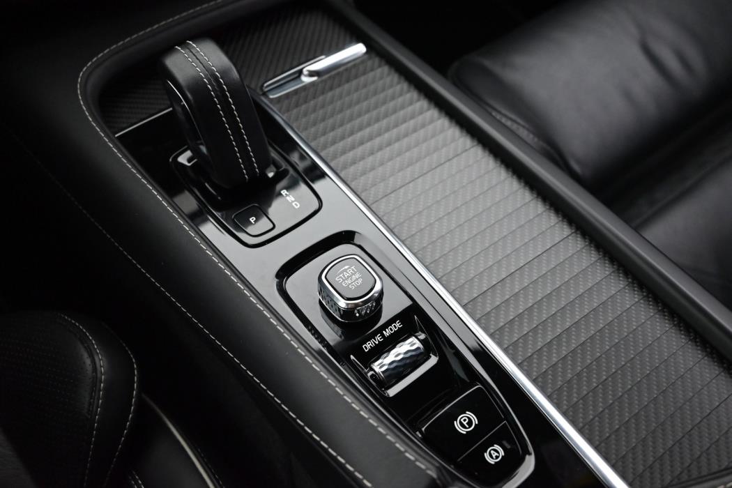 VOLVO XC90 2019