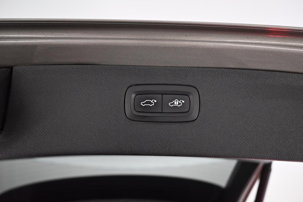 VOLVO XC90 2019