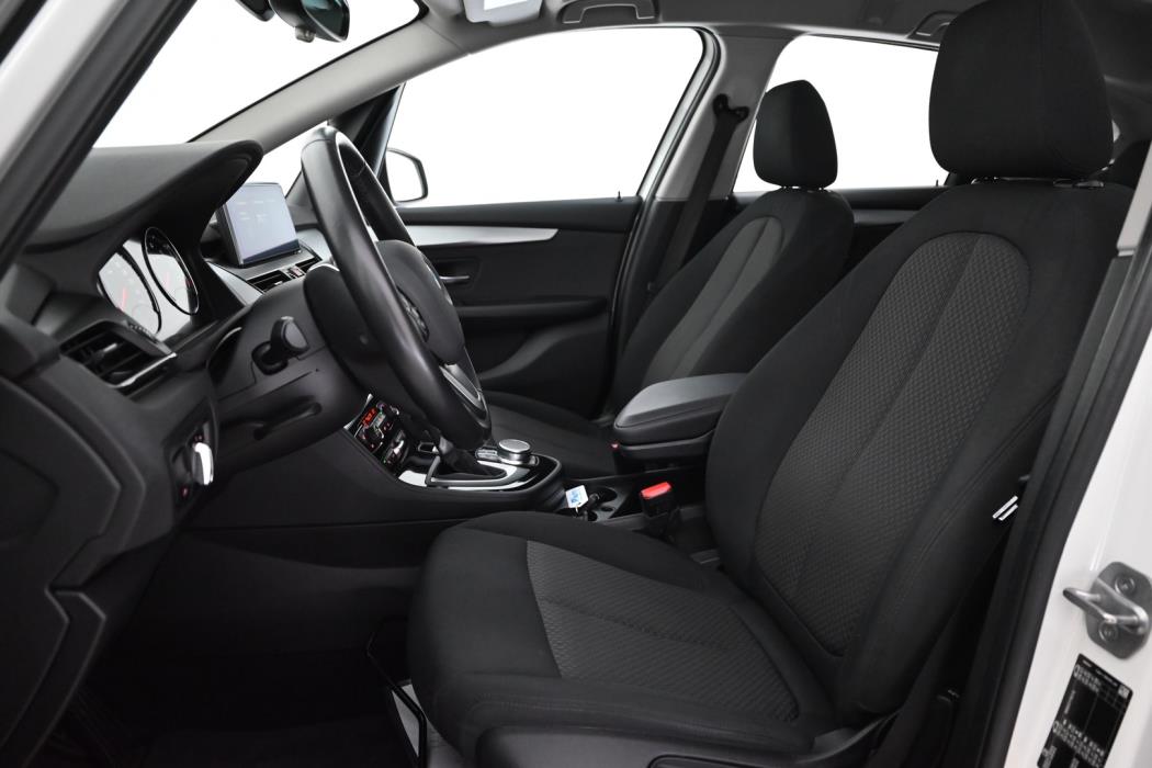BMW 225 2019