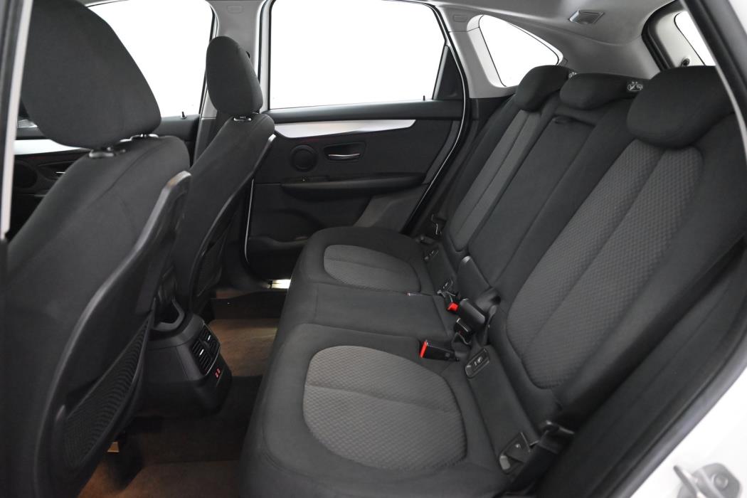 BMW 225 2019