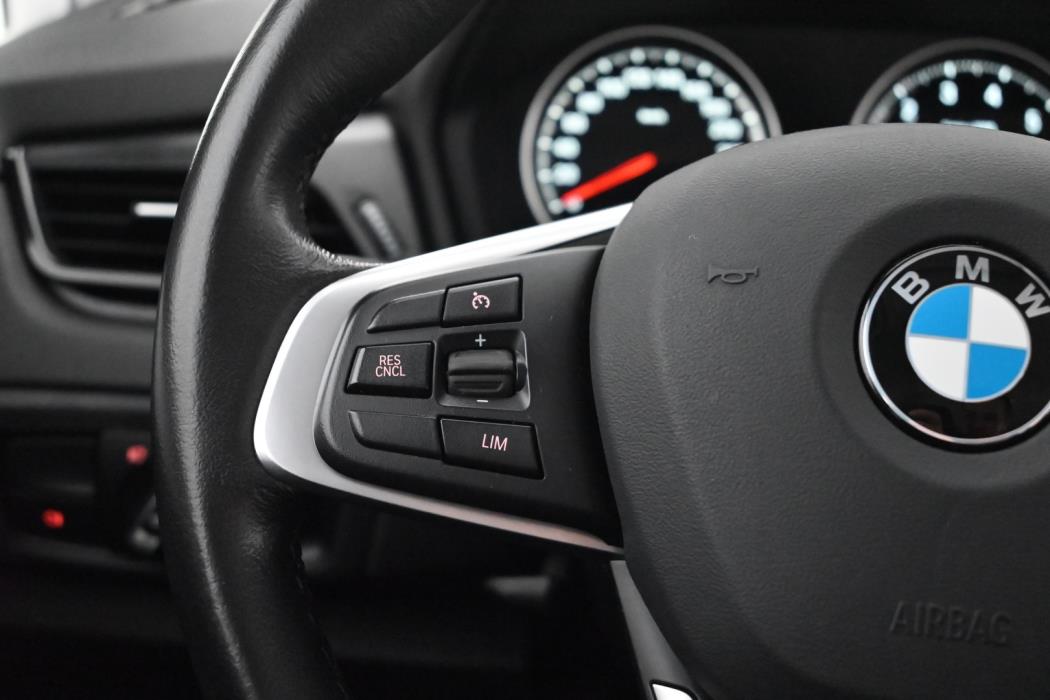 BMW 225 2019