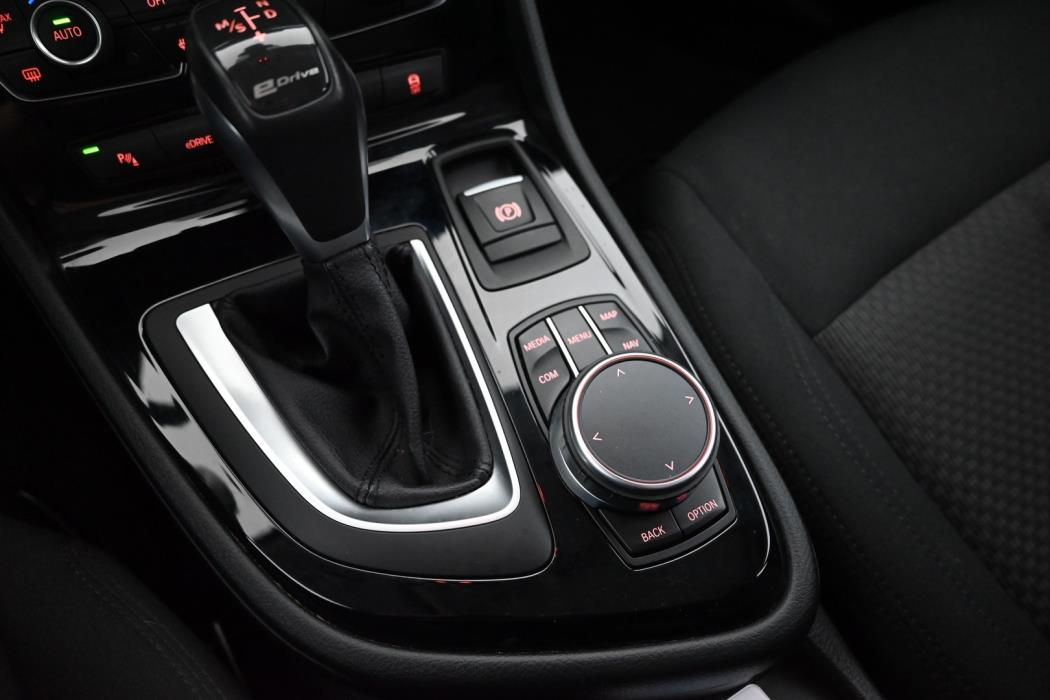 BMW 225 2019