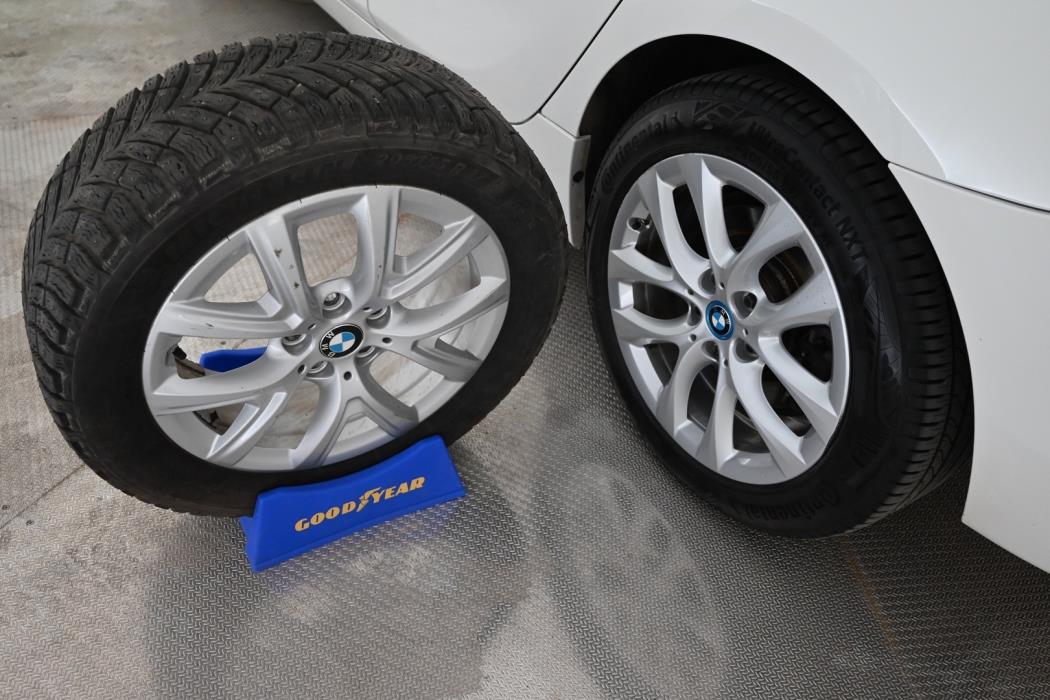 BMW 225 2019