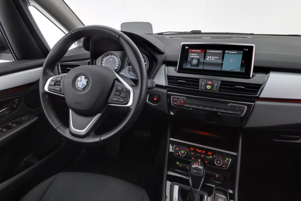BMW 225 2019