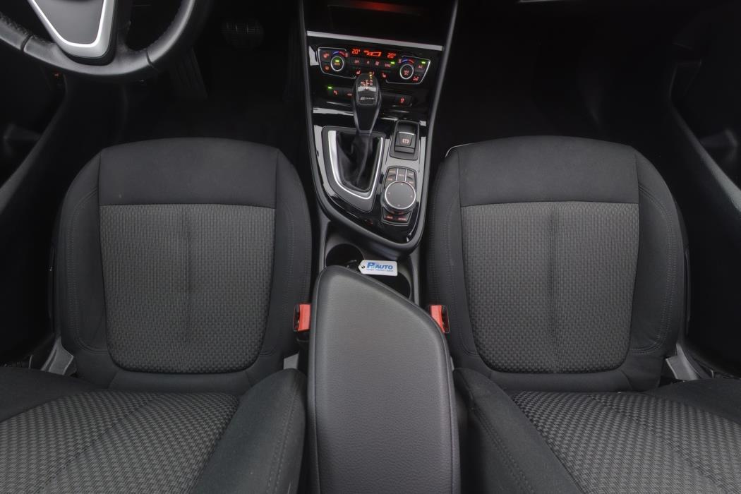 BMW 225 2019