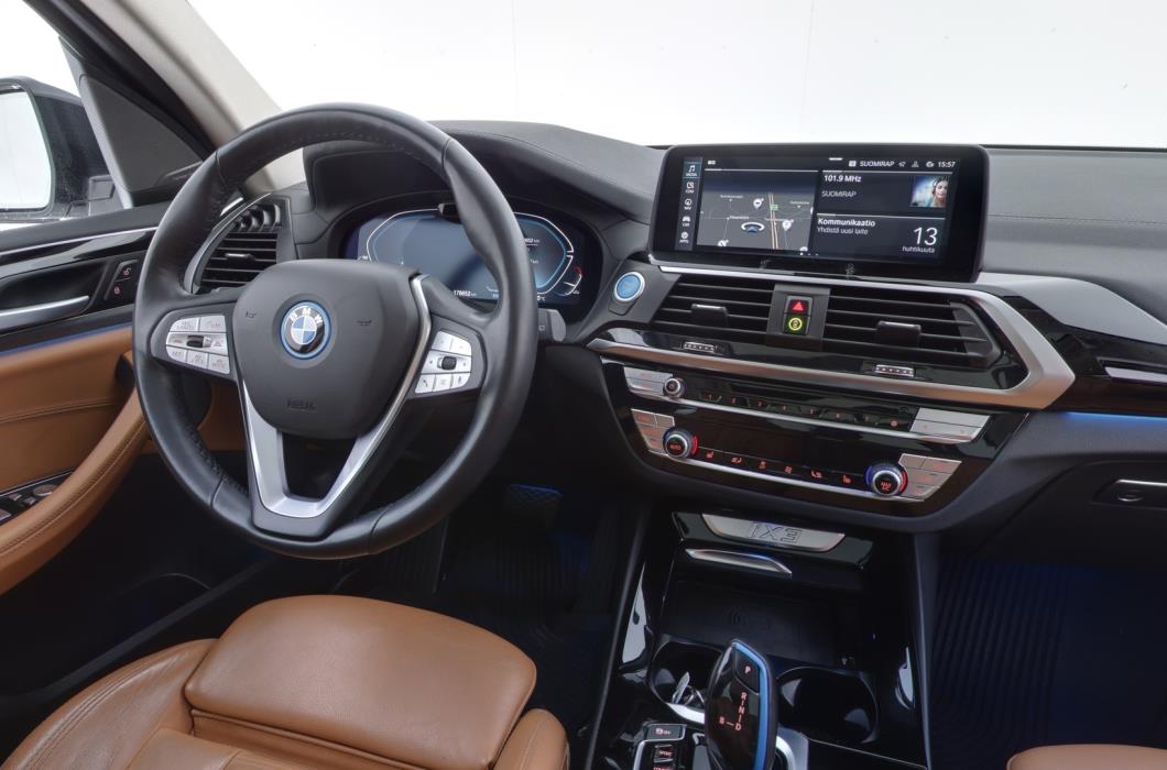 BMW iX3 2021