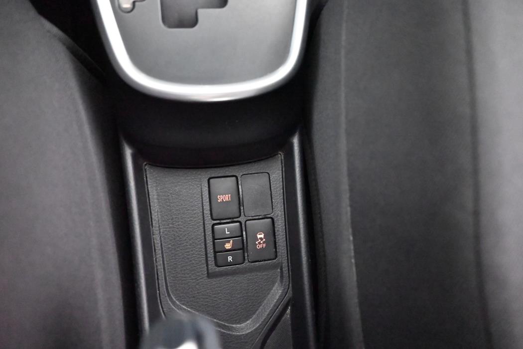 TOYOTA Yaris 2015