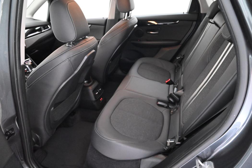 BMW 225 2019