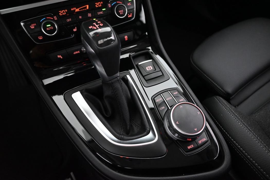 BMW 225 2019