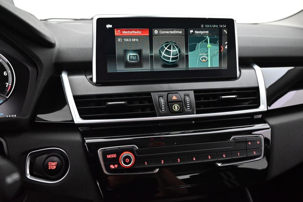 BMW 225 2019