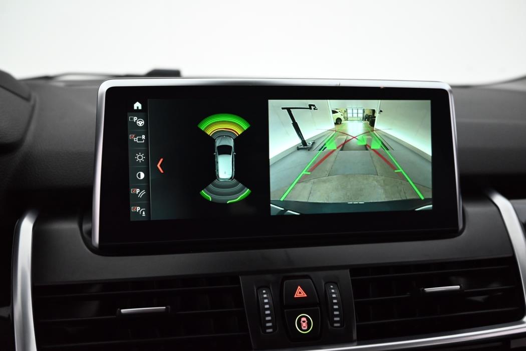 BMW 225 2019