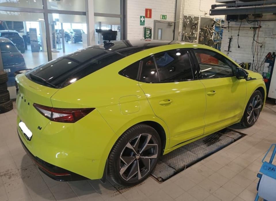 SKODA Enyaq 2023
