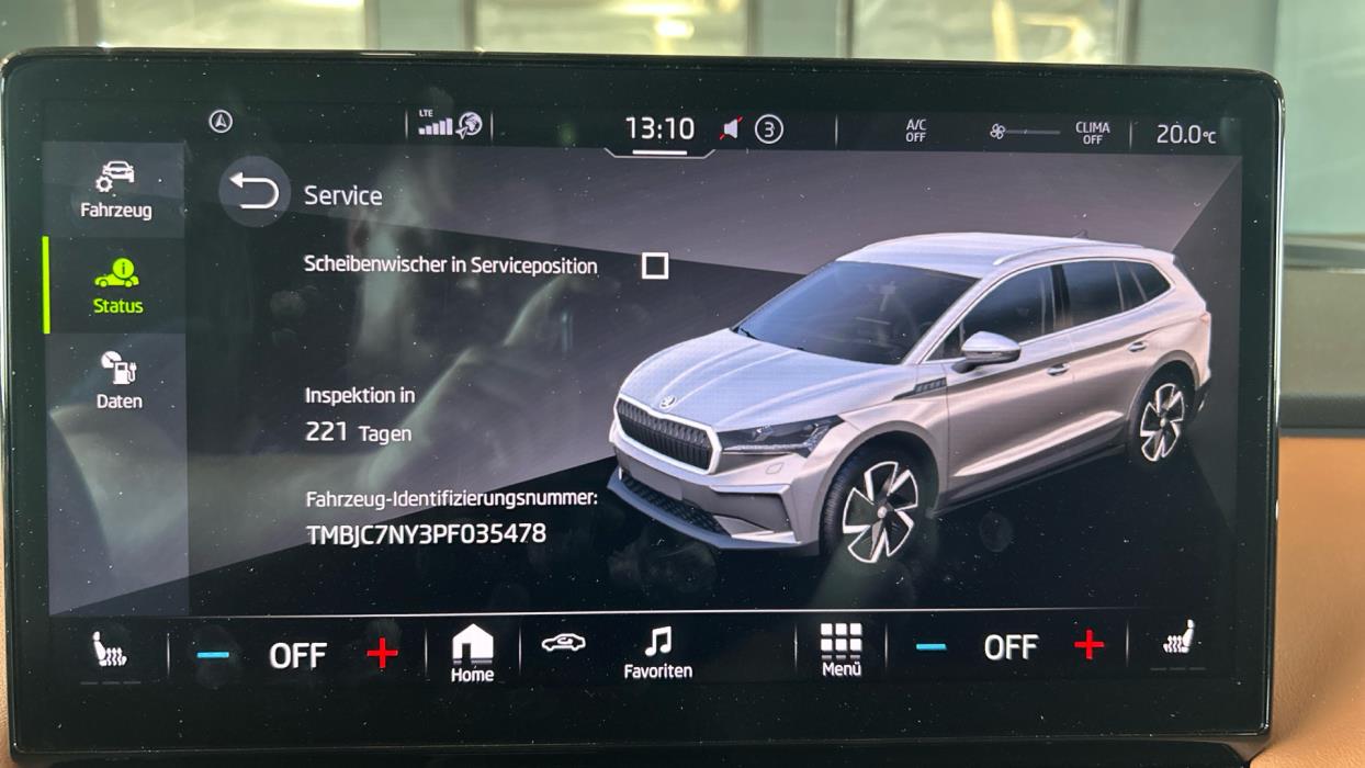 SKODA Enyaq 2023