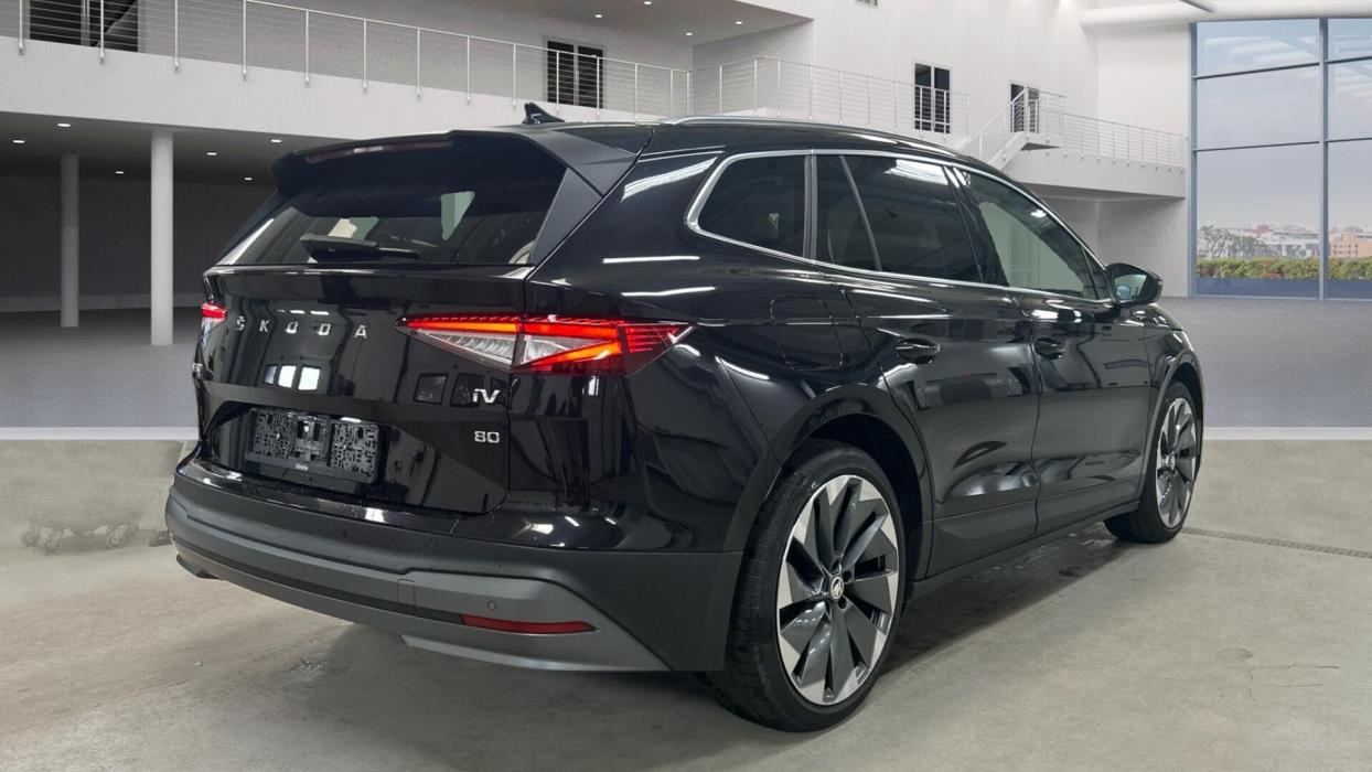 SKODA Enyaq 2023