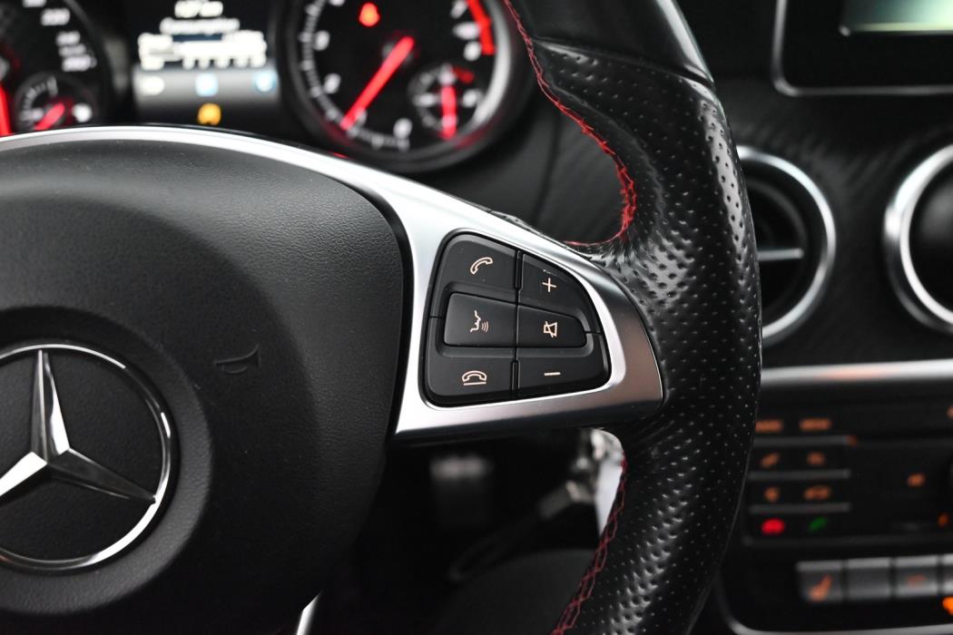 MERCEDES-BENZ A 2016