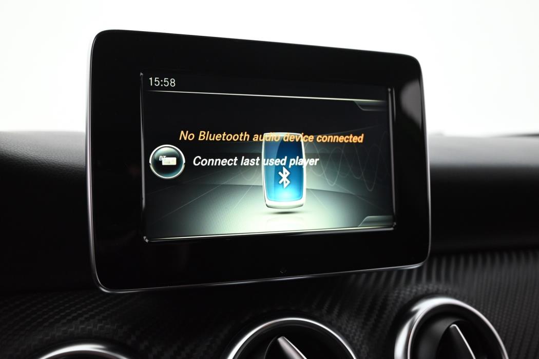 MERCEDES-BENZ A 2016