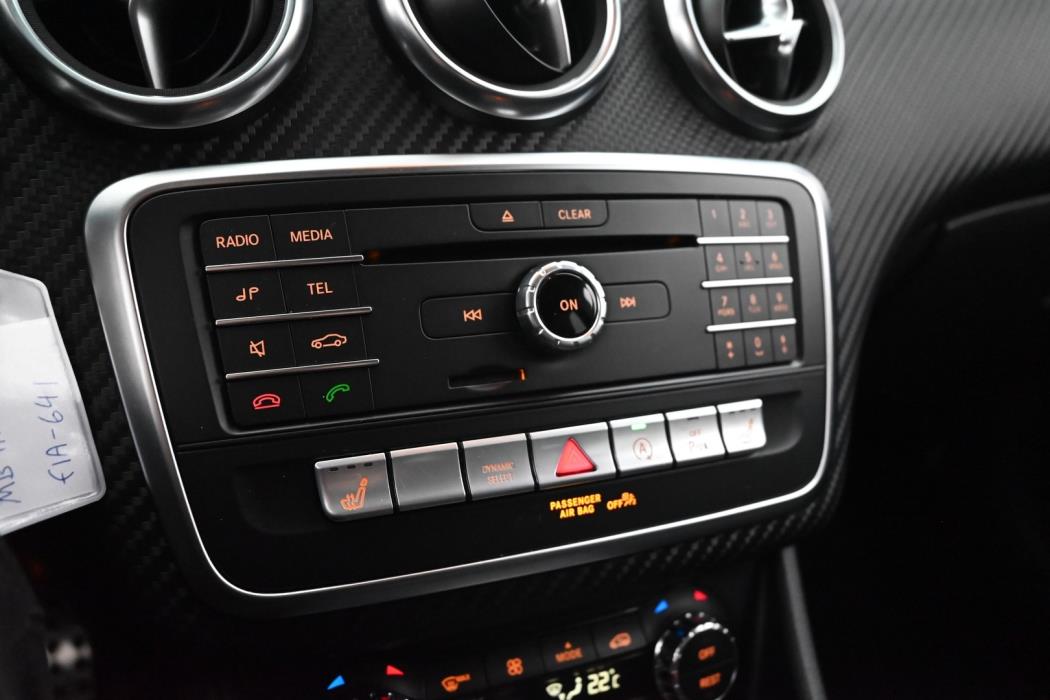 MERCEDES-BENZ A 2016