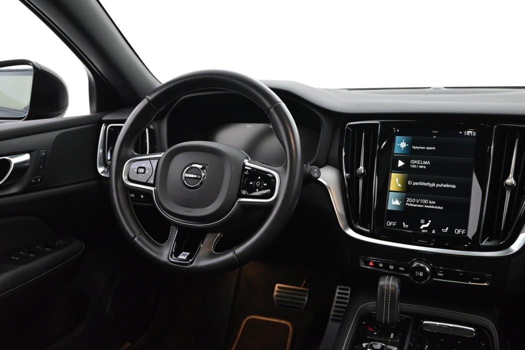 VOLVO V60 2020