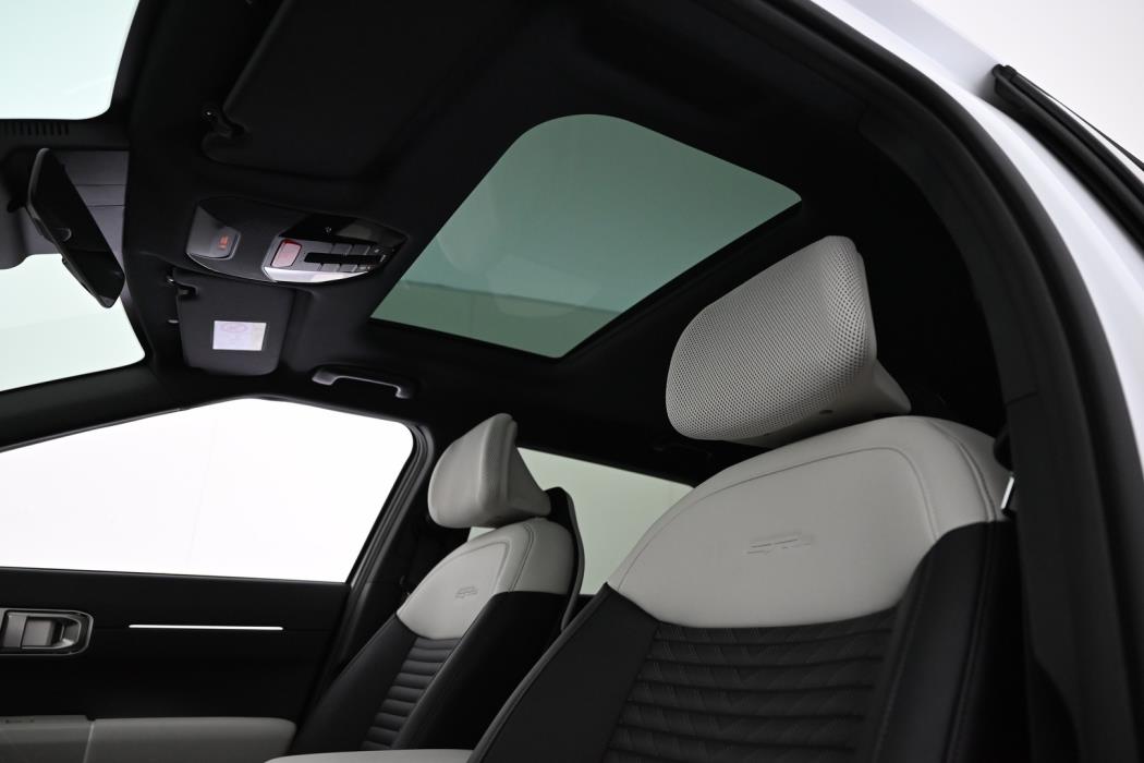 KIA EV4 2026