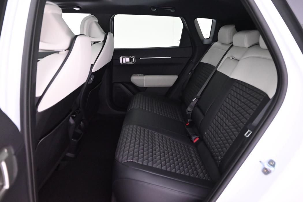 KIA EV4 2026