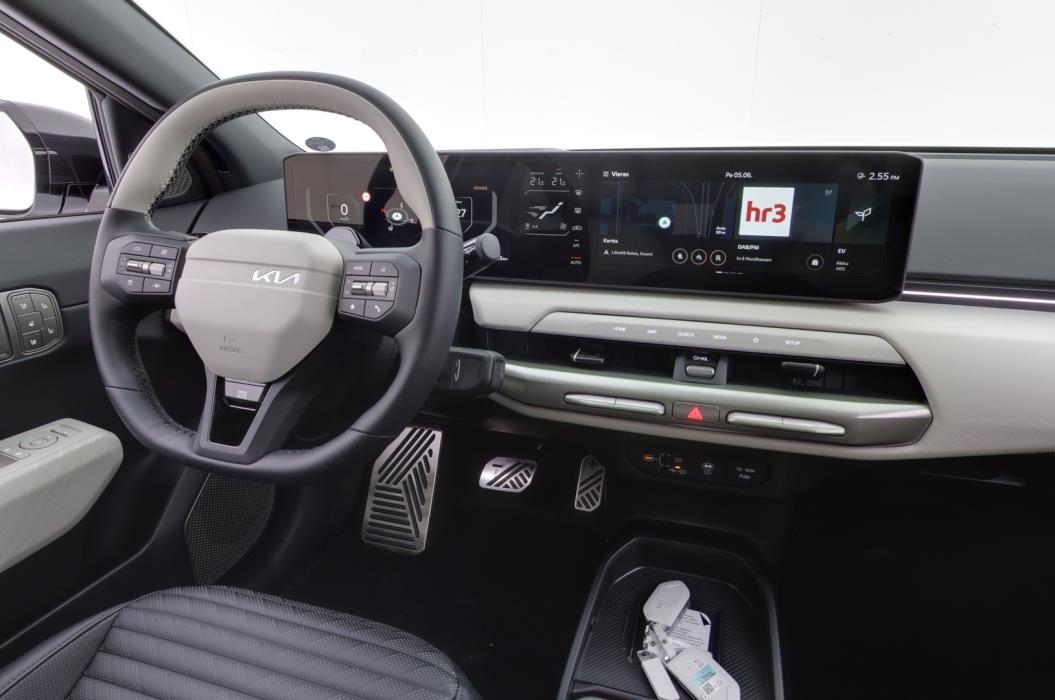 KIA EV4 2026