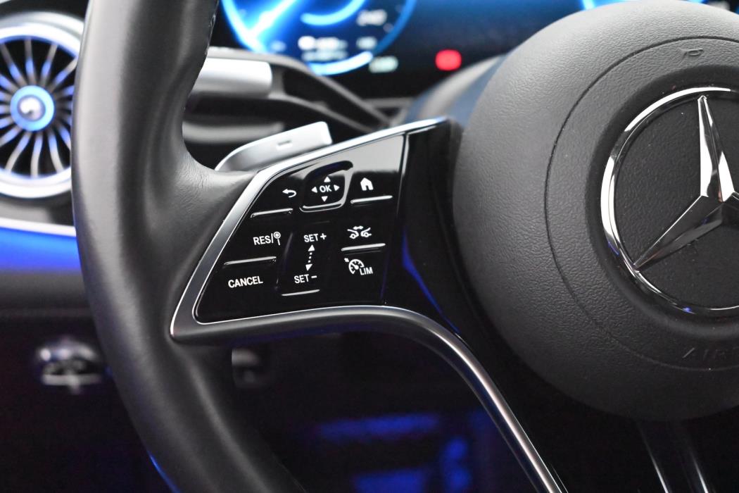 MERCEDES-BENZ EQS 2022