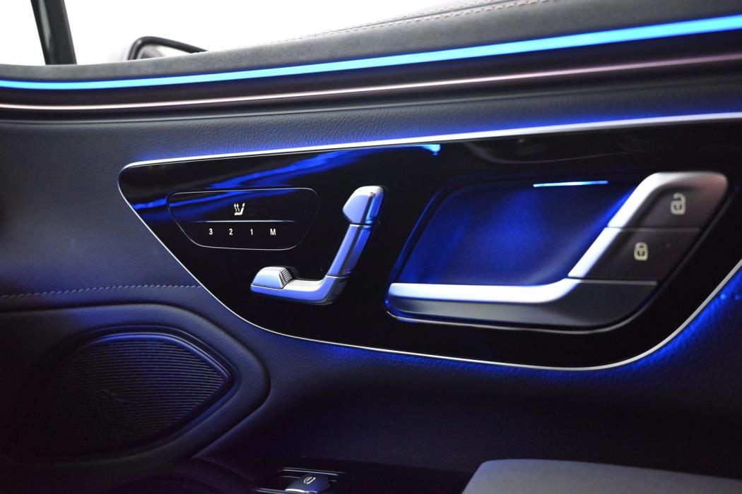 MERCEDES-BENZ EQS 2022