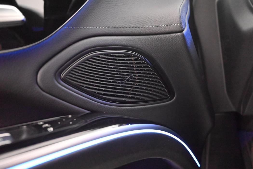 MERCEDES-BENZ EQS 2022