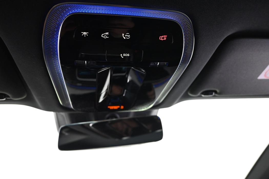 MERCEDES-BENZ EQS 2022