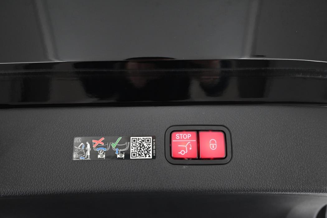 MERCEDES-BENZ EQS 2022