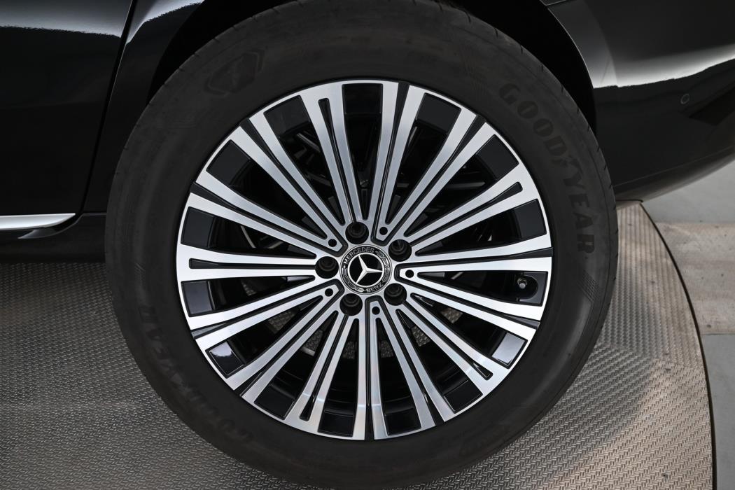 MERCEDES-BENZ EQS 2022