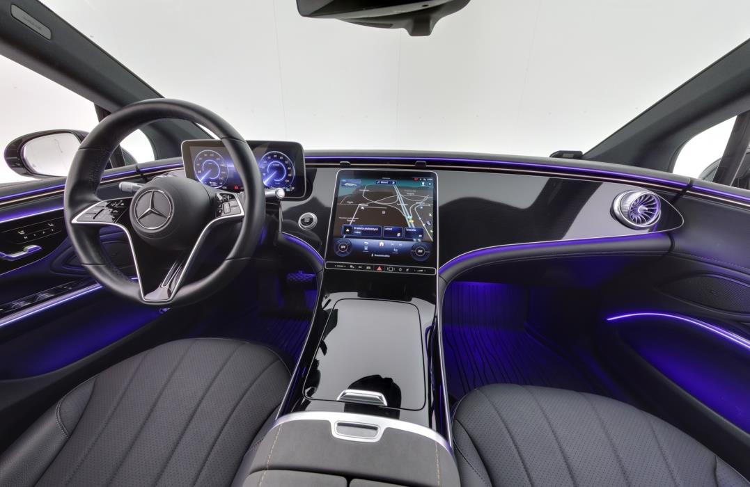 MERCEDES-BENZ EQS 2022