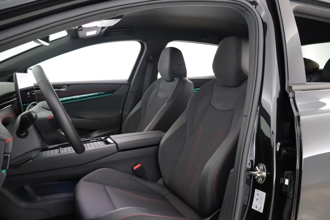 VOLKSWAGEN ID.7 2024
