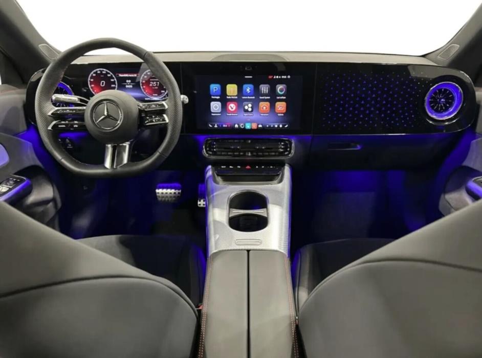 MERCEDES-BENZ CLA 2025